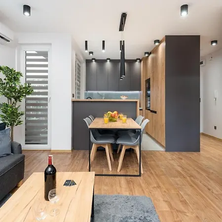 Romanowicza Prestige Place Апартаменты Краков