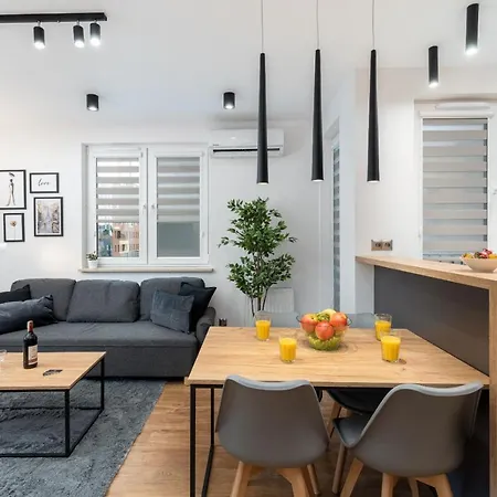 Romanowicza Prestige Place Апартаменты Краков